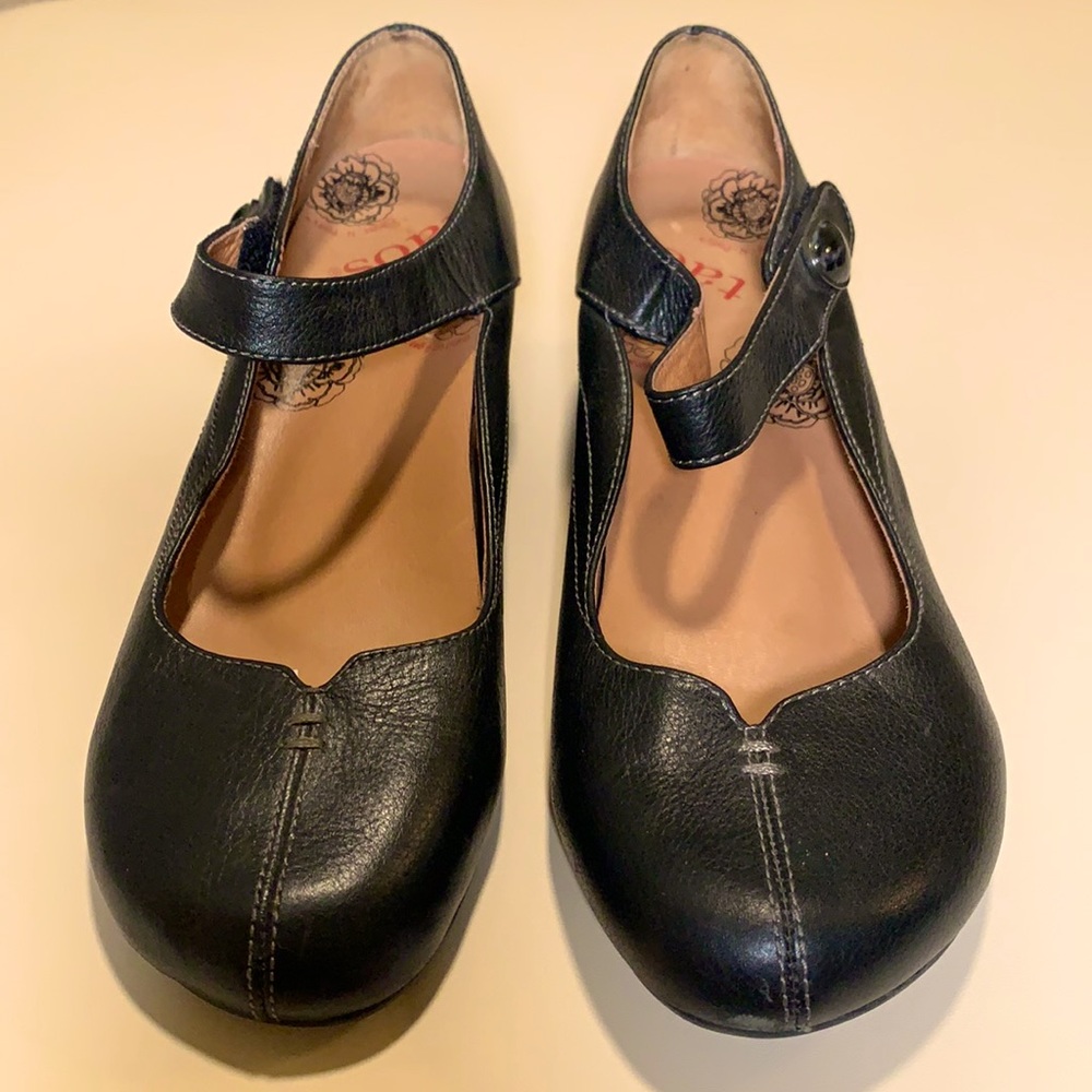 Taos size 10 women’s shoes